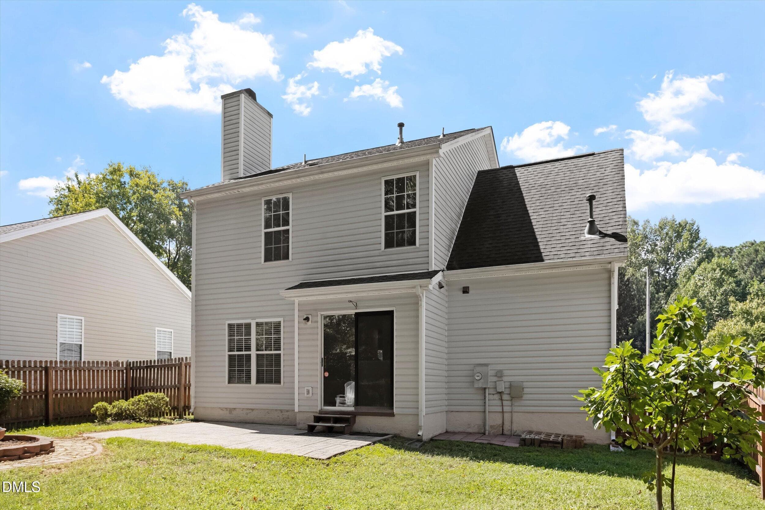 06-121 Evening Star Dr [3417608]_0918202 - 121 Evening Star Drive, Apex, NC 27502
