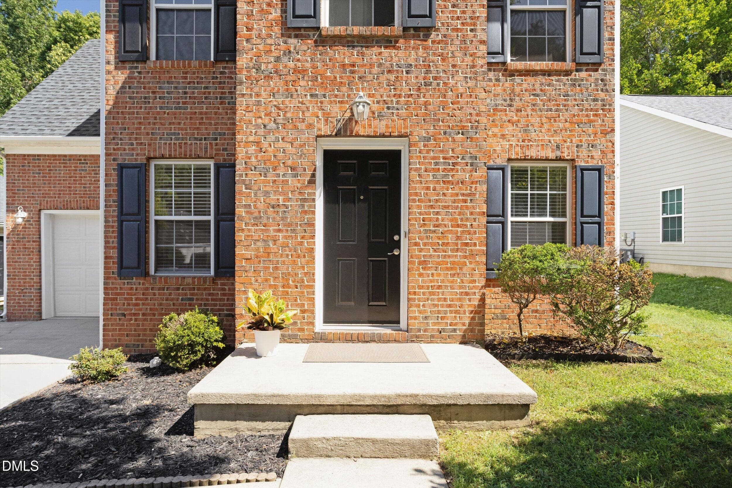 09-121 Evening Star Dr [3417608]_0918202 - 121 Evening Star Drive, Apex, NC 27502