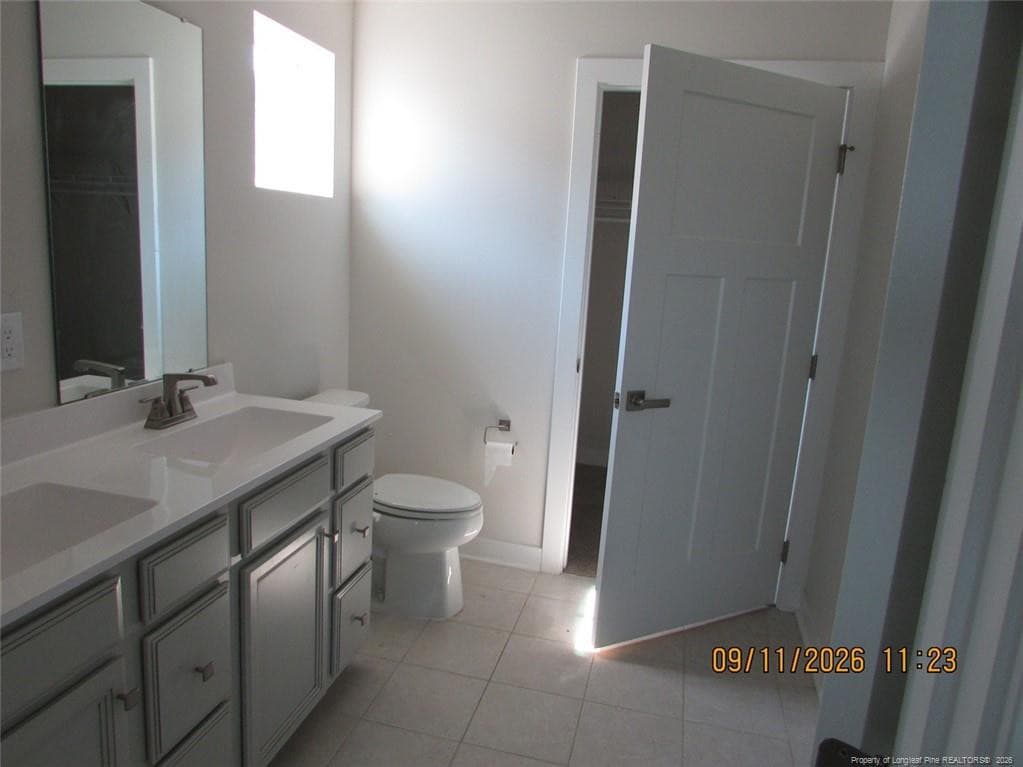 Bath - 8713 Kenridge Lane, Fuquay Varina, NC 27526