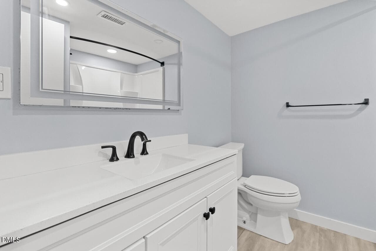 Hall Full Bath - 500 Umstead Drive, Chapel Hill, NC 27516, Chapel Hill