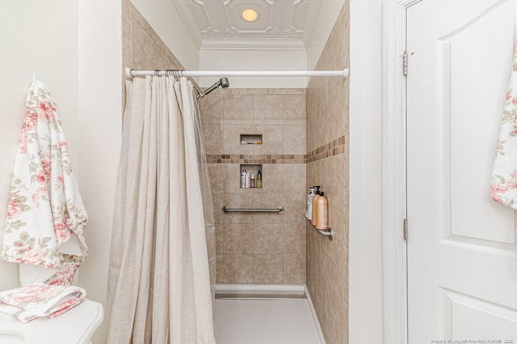 Master Shower - 10110 NC 27 Highway W, Lillington, NC 27546