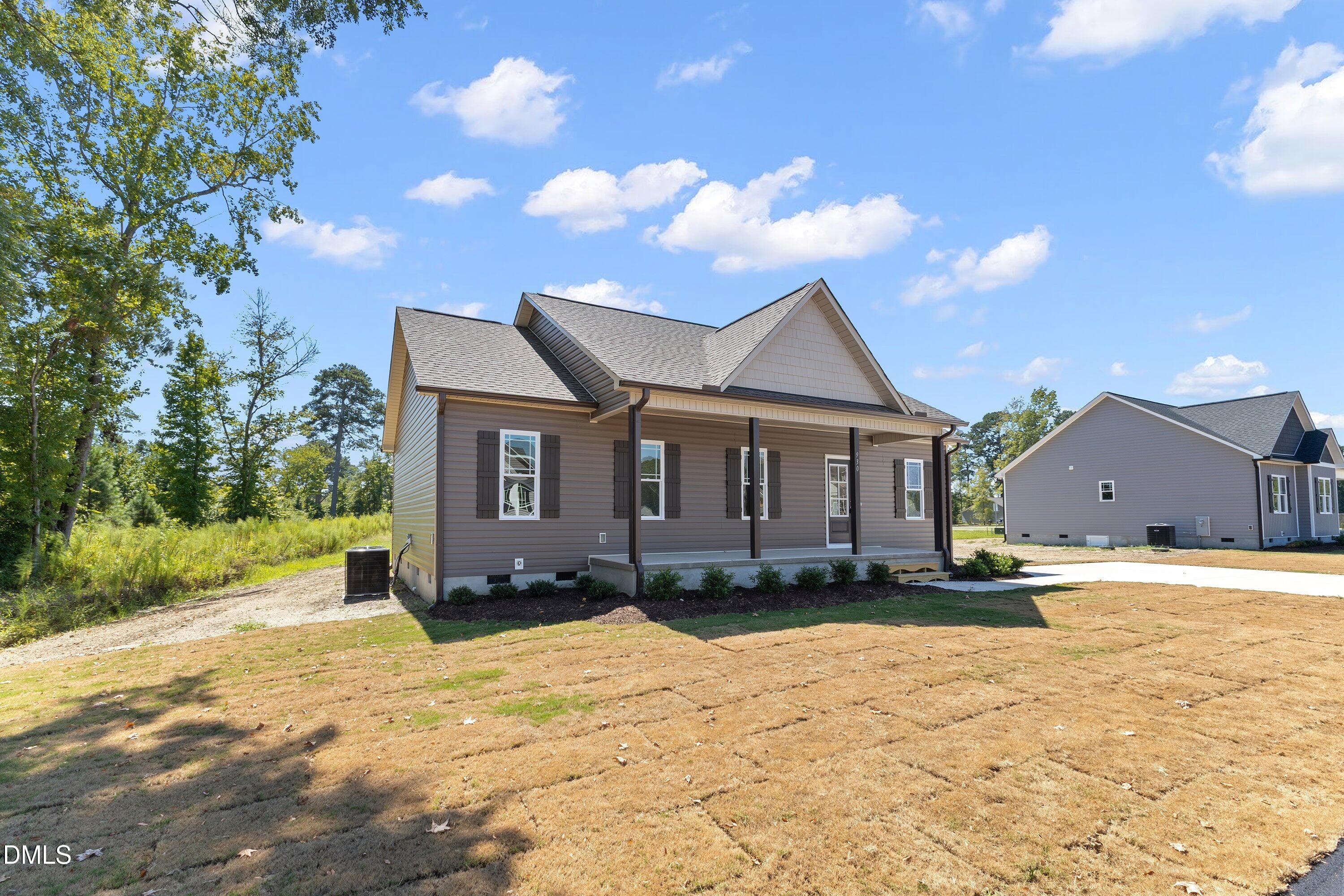 04-930 Micro Rd W_9224 - 930 Micro Road W, Selma, NC 27576