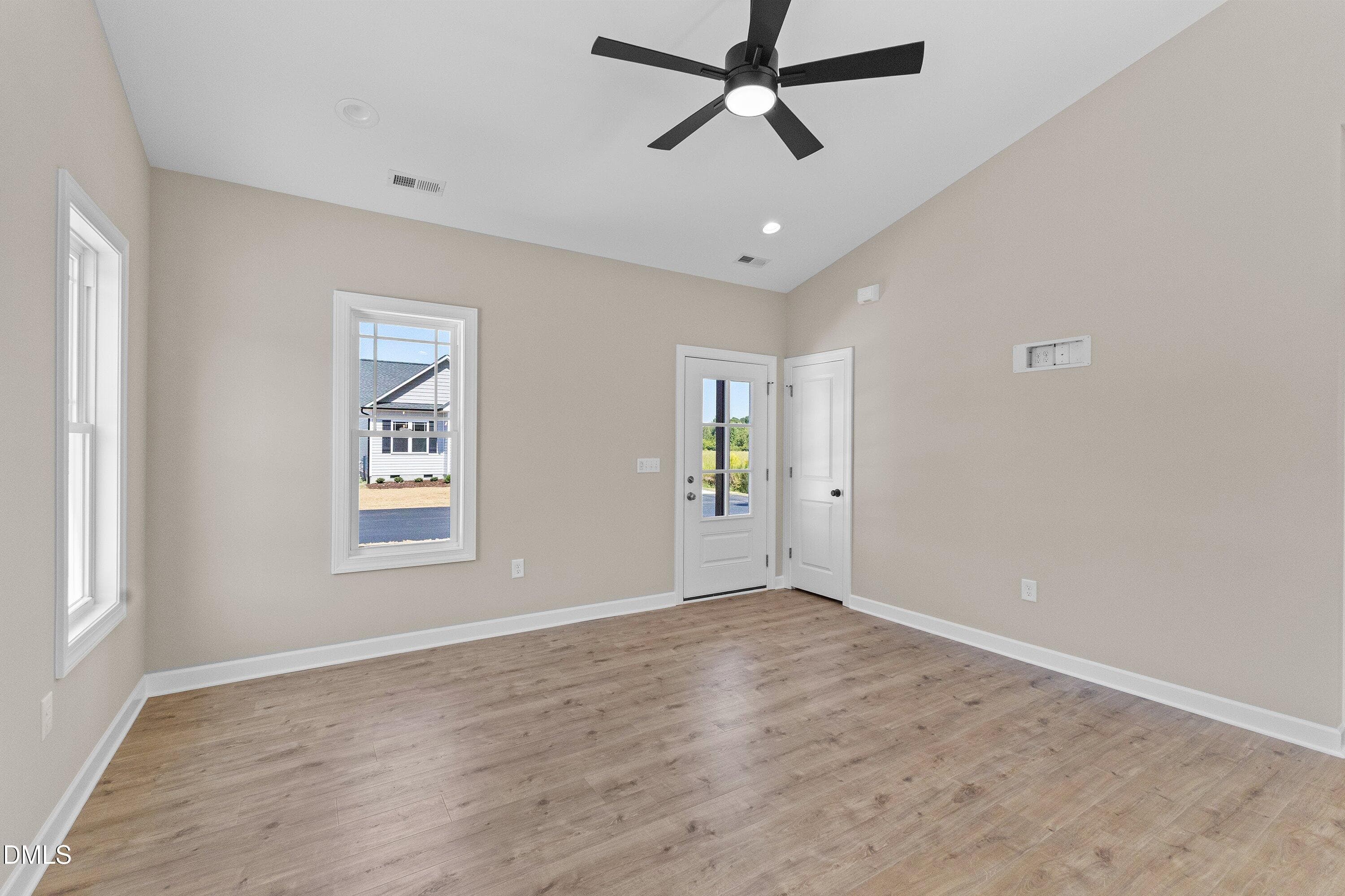 08-930 Micro Rd W_9243 - 930 Micro Road W, Selma, NC 27576