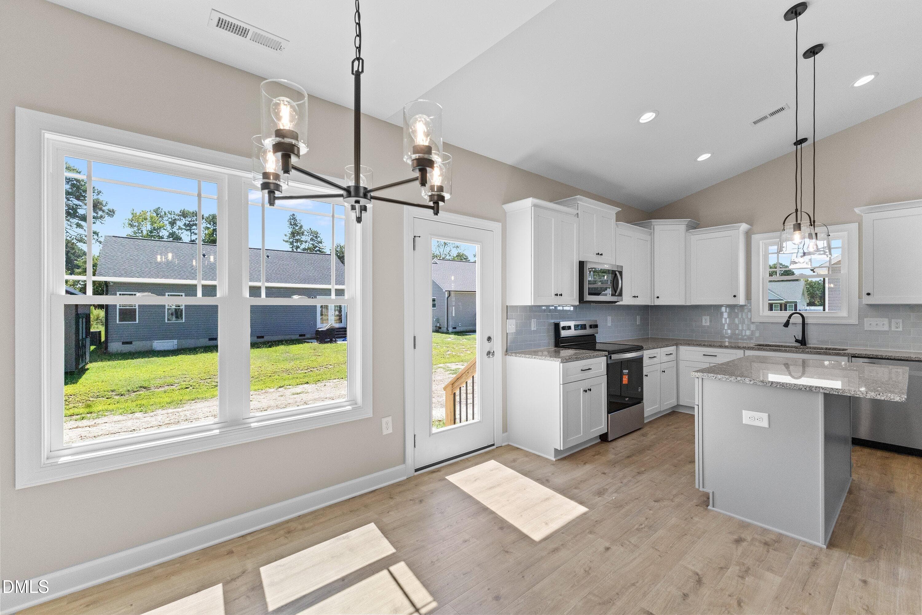 16-930 Micro Rd W_9283 - 930 Micro Road W, Selma, NC 27576