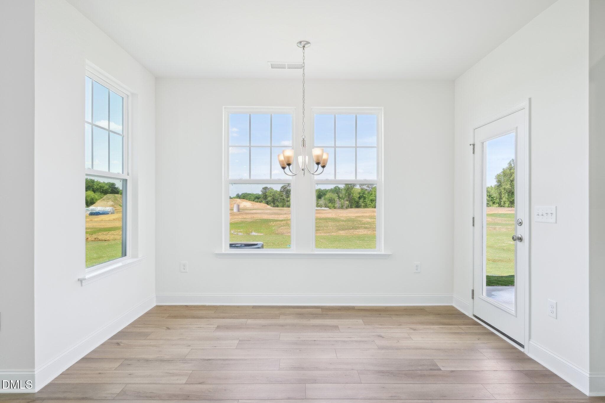 10-web-or-mls-Willow Cameron Wy-3004-008 - 1517 Briar Brook Lane, Zebulon, NC 27597