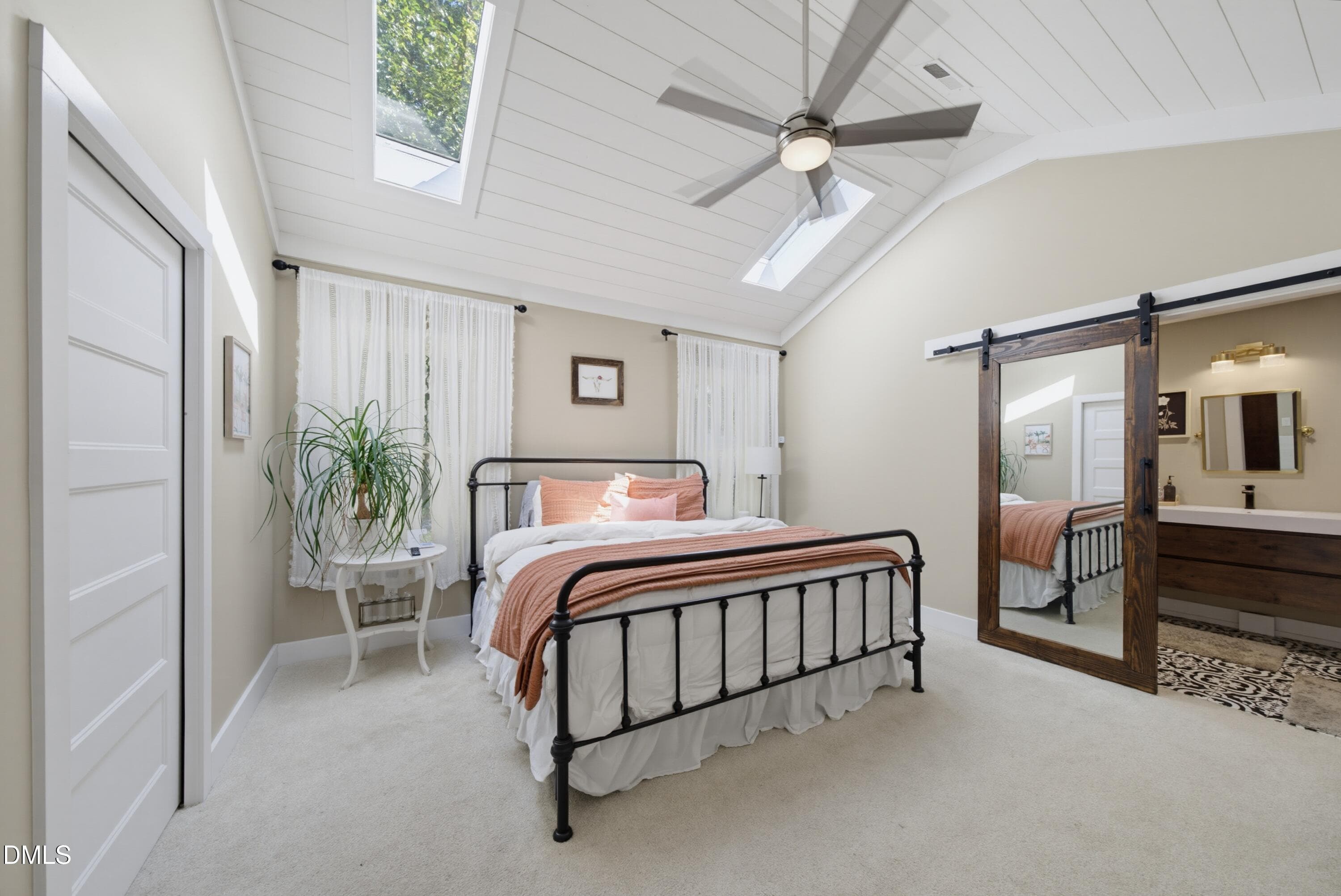 Primary bedroom - 601 Quarry Street, Raleigh, NC 27601