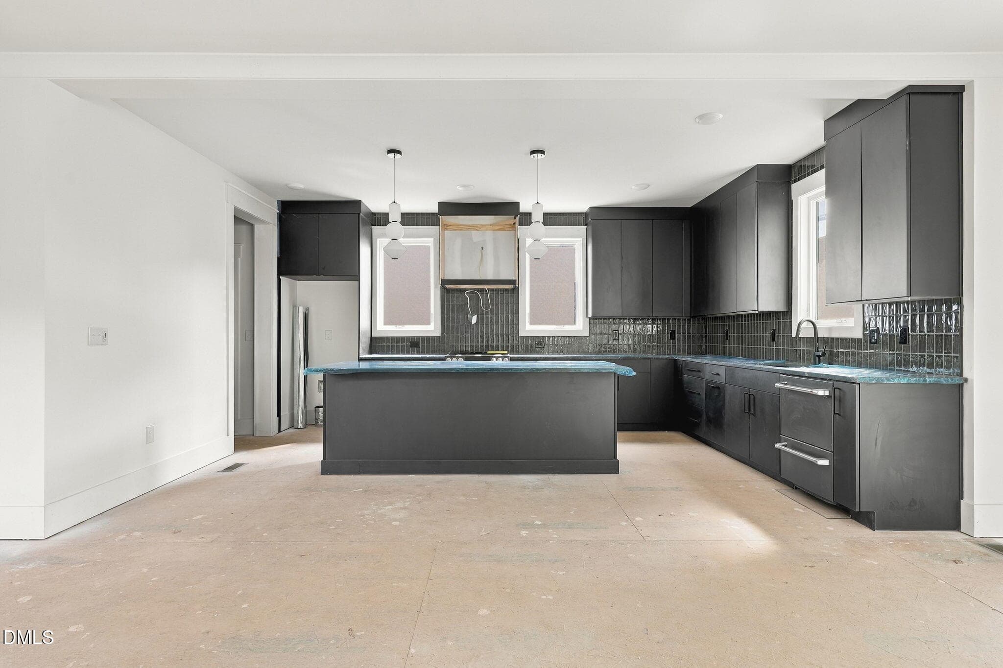 9-web-or-mls-IMG_0093_Edit - 814 E Davie Street, Raleigh, NC 27601