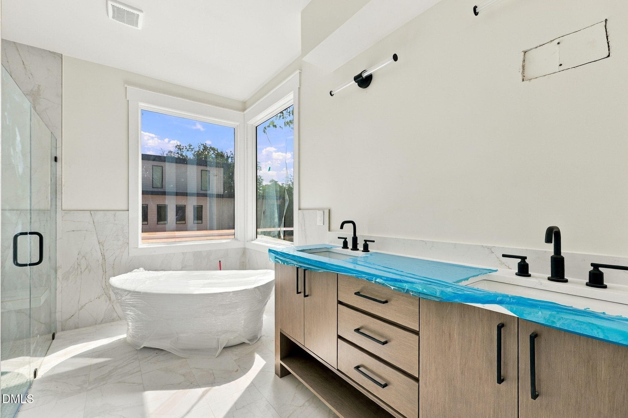29-web-or-mls-IMG_0162 - 814 E Davie Street, Raleigh, NC 27601