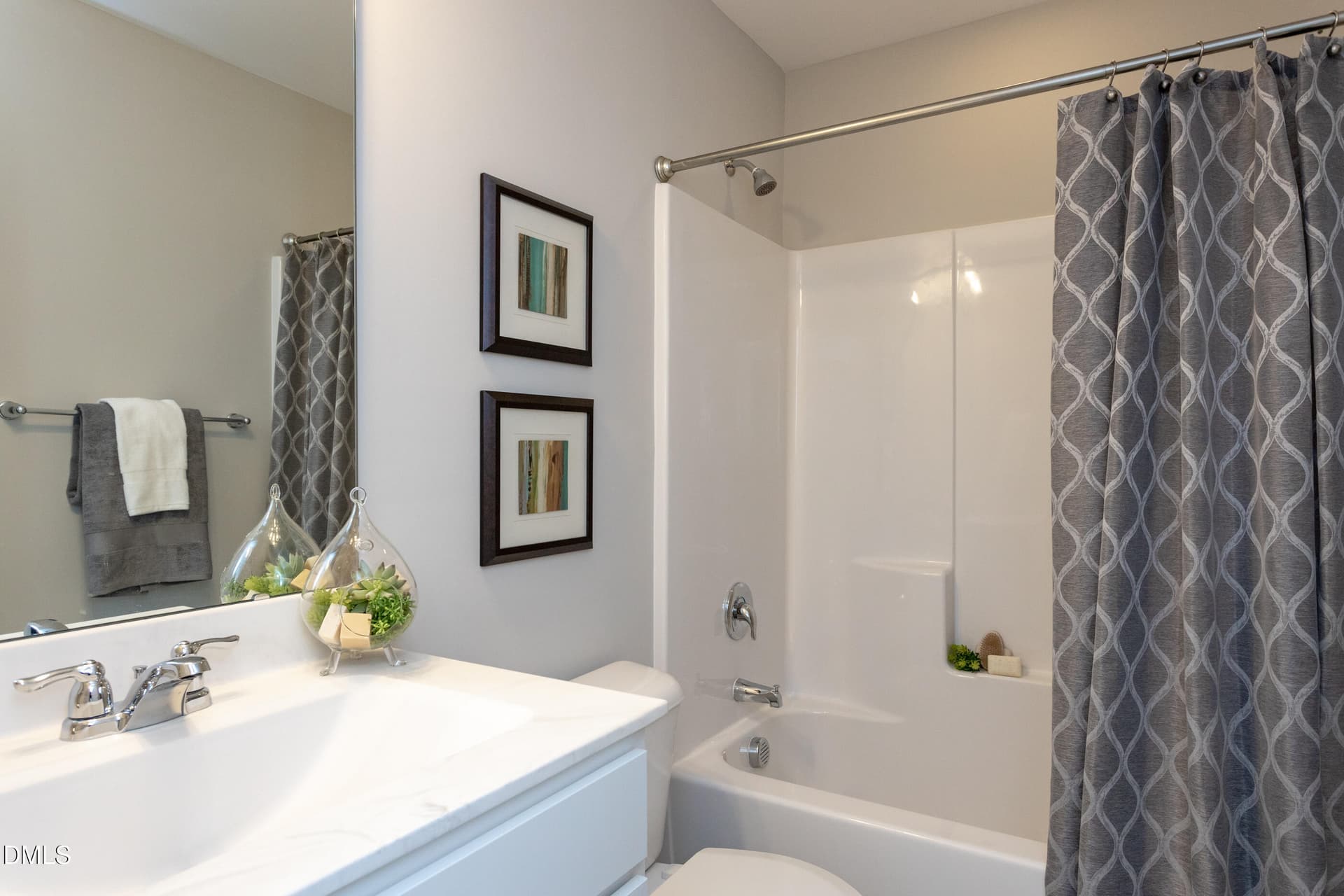 025Hall Bath - 254 Starlet Rdg Way, Clayton, NC 27520