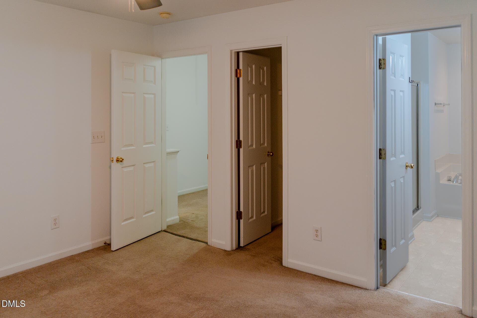 owners suite - 2641 Vega Court, Raleigh, NC 27614
