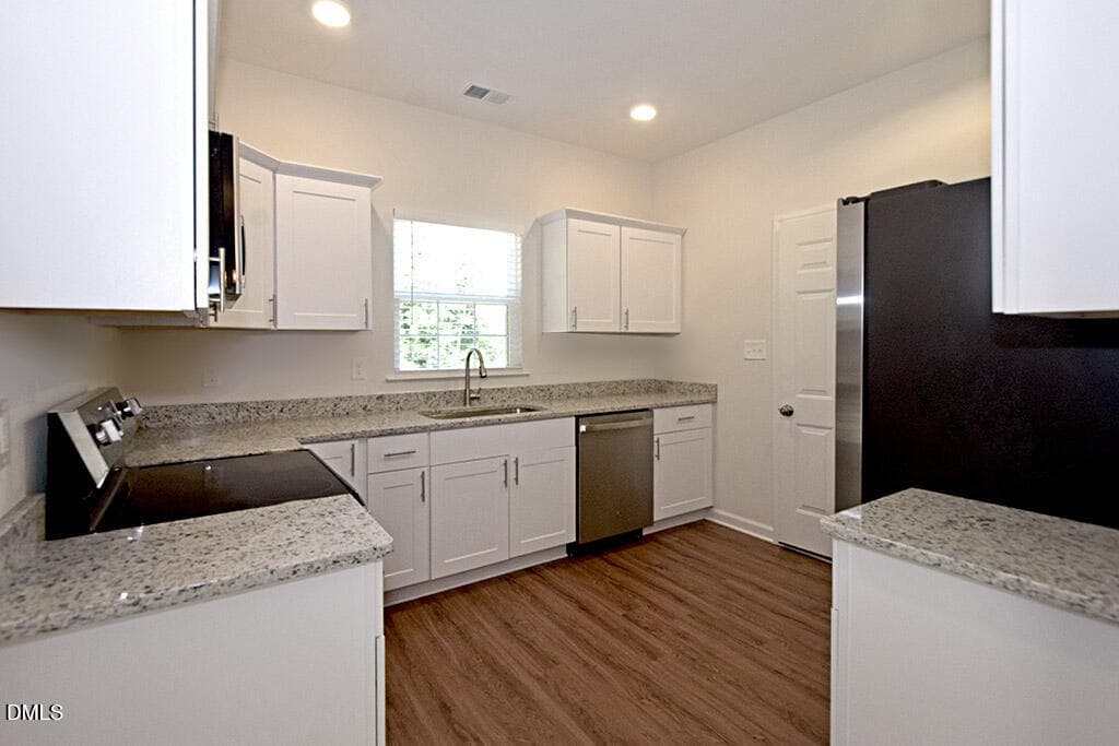 Kitchen Entry - 3439 Littlefield Way, Greensboro, NC 27405