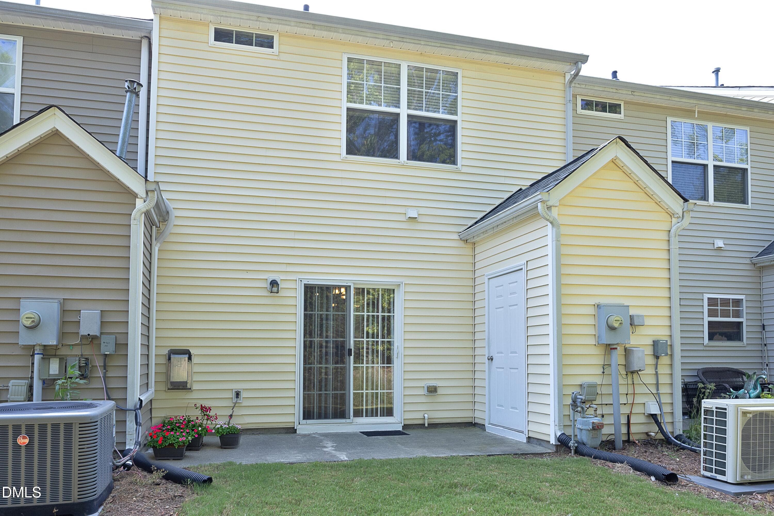 1725 TW Alexander 29 Rear Exterior Patio - 1725 Tw Alexander Drive 404, Durham, NC 27703