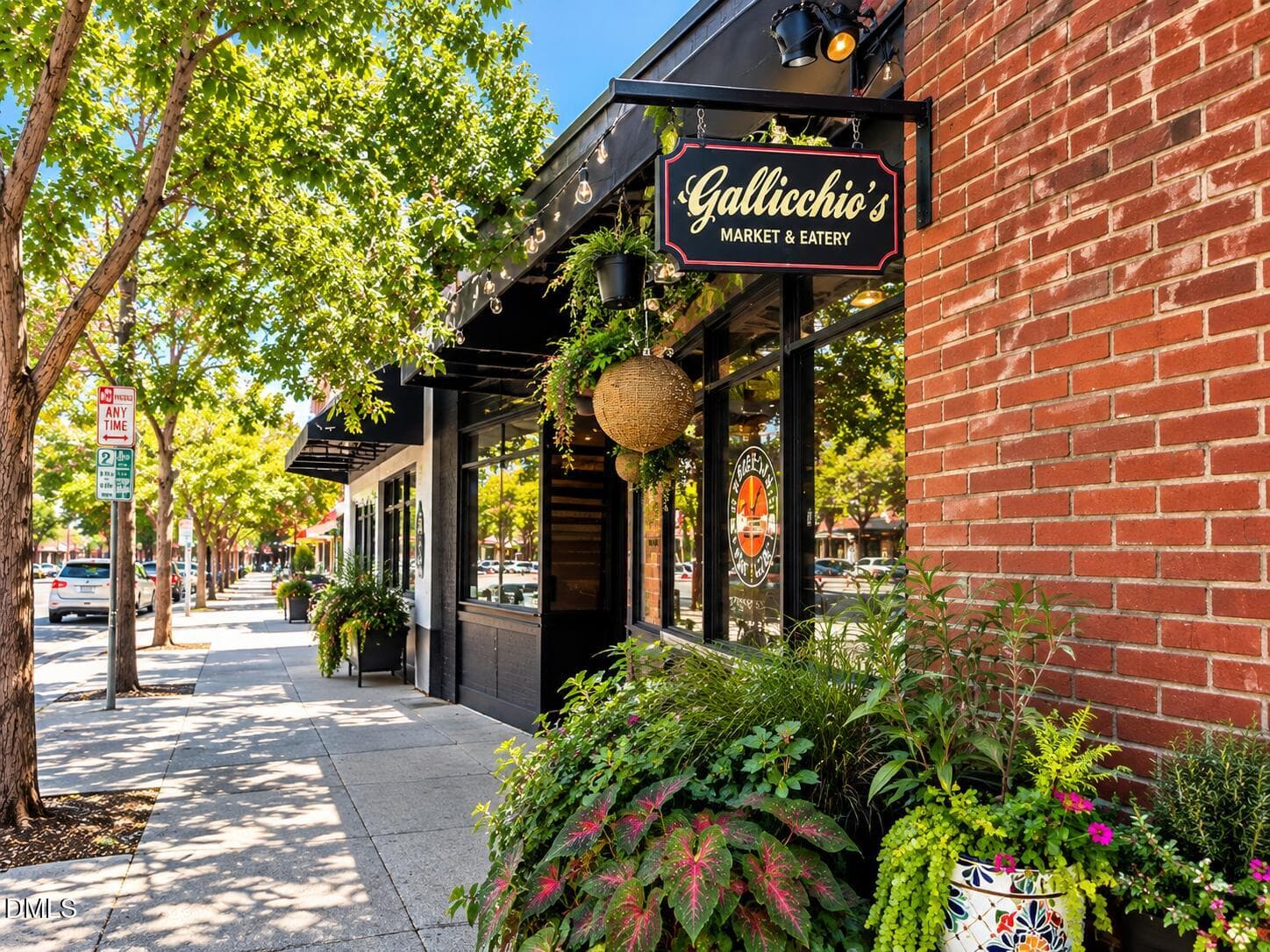 Gallicchios - 720 Oakwood Avenue 101, Raleigh, NC 27601