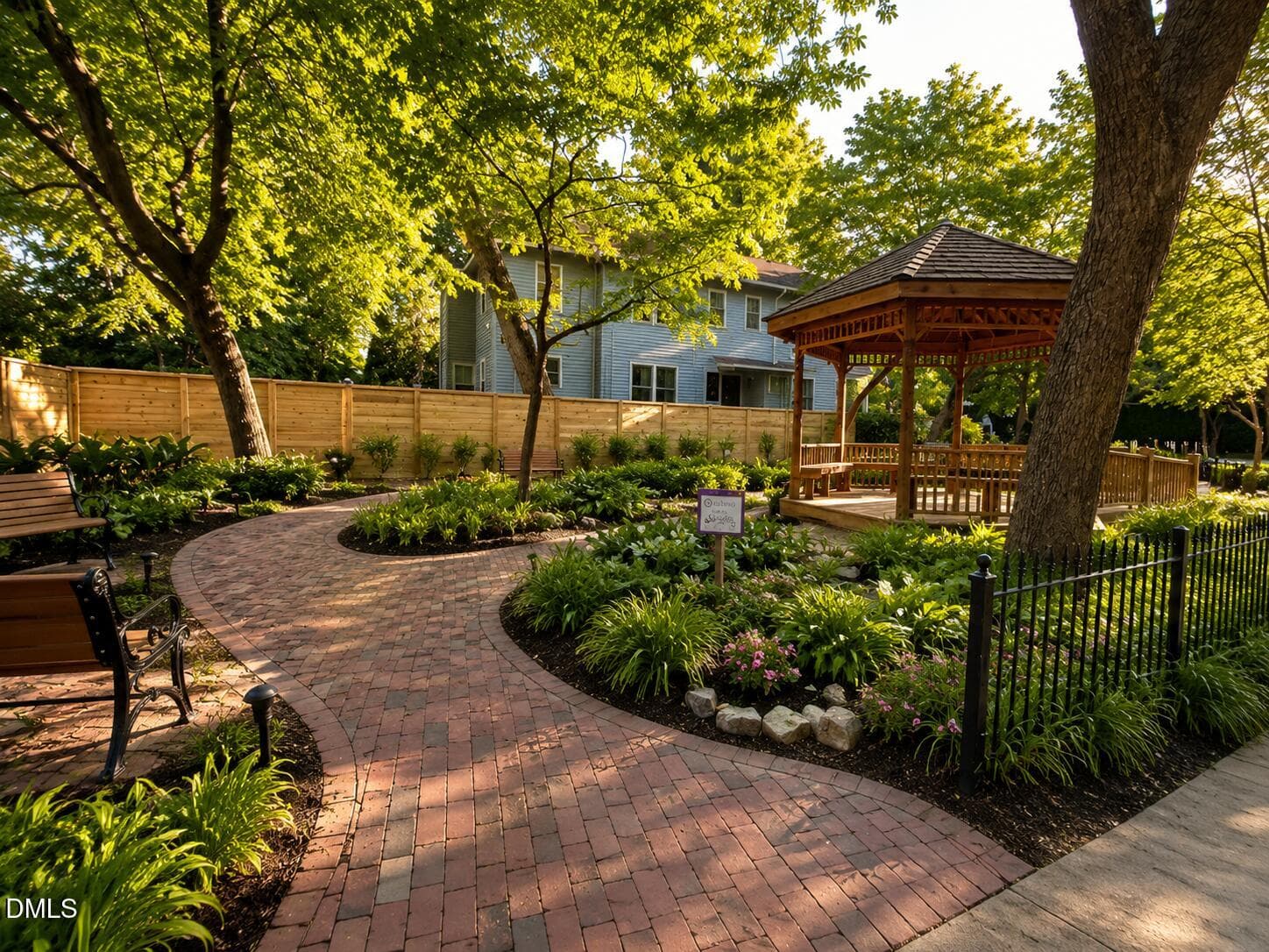 Park 2 - 720 Oakwood Avenue 101, Raleigh, NC 27601
