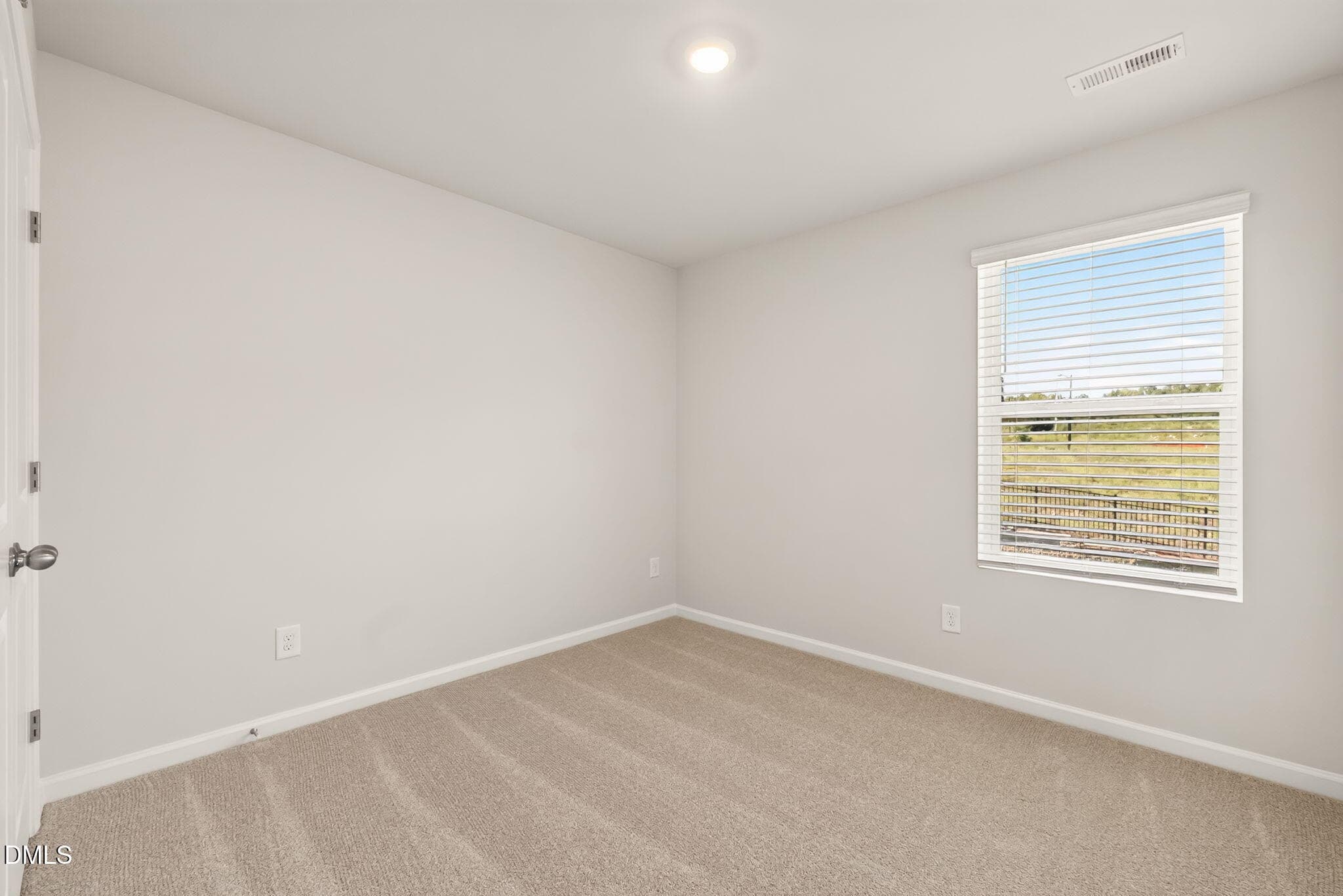 22-web-or-mls-DSC00189 - 422 Barrington Key Drive, Zebulon, NC 27597