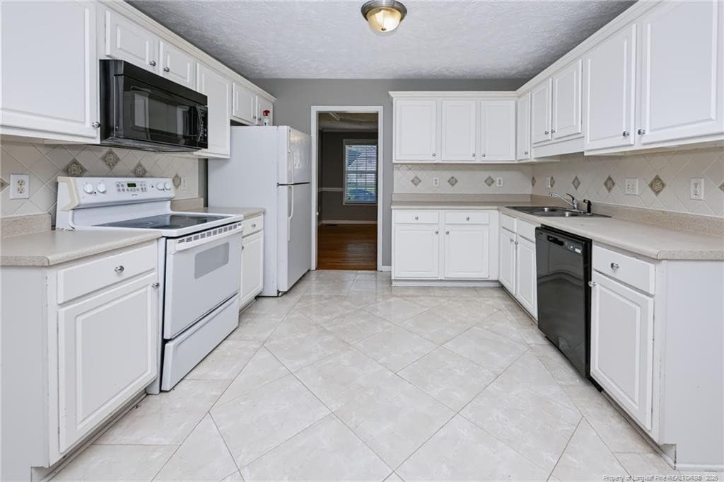 Photo 16 - 119 Breckenridge Drive, Raeford, NC 28376