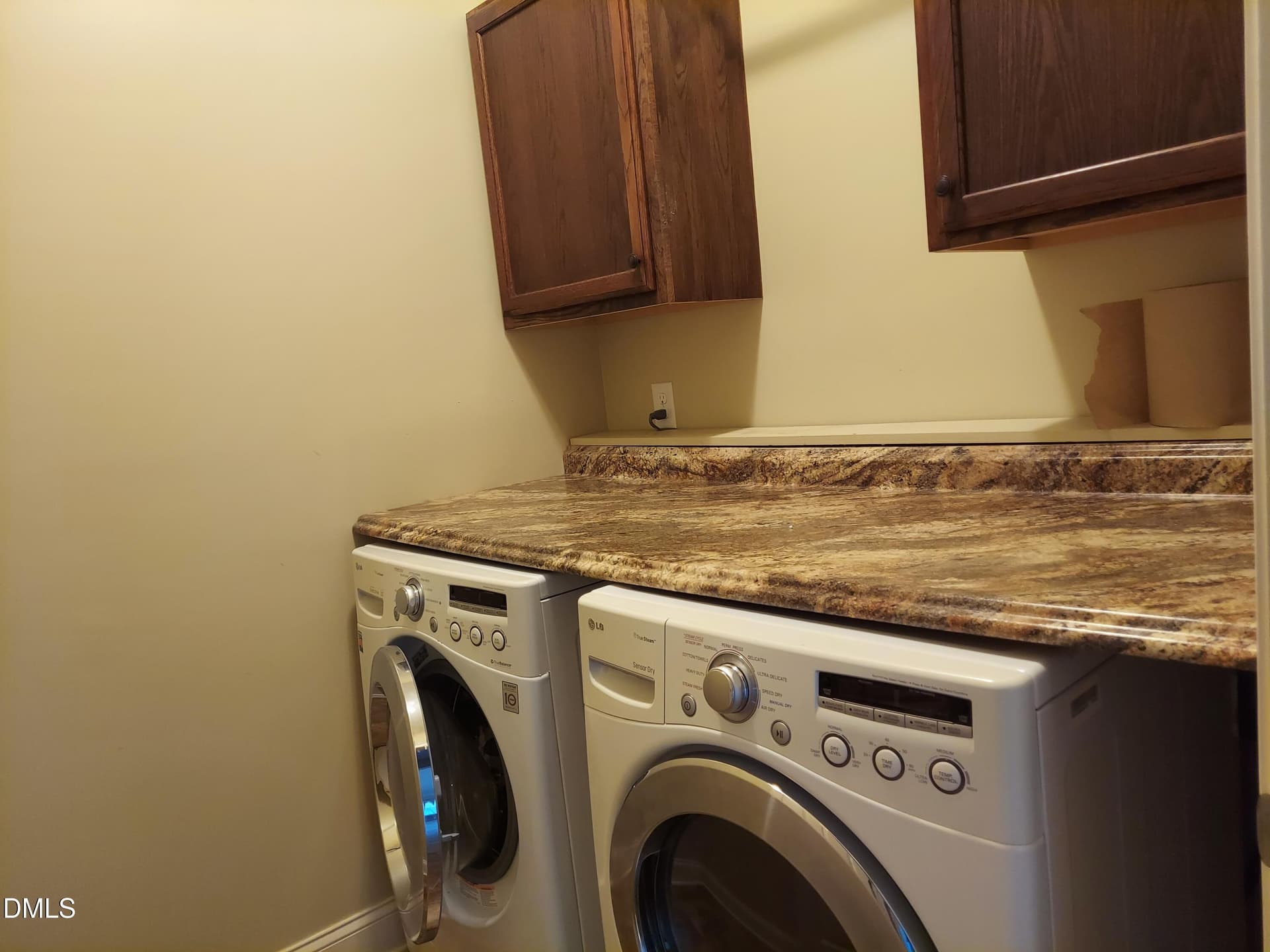 20260819_124322 - 5 Seahorse Court, Benson, NC 27504