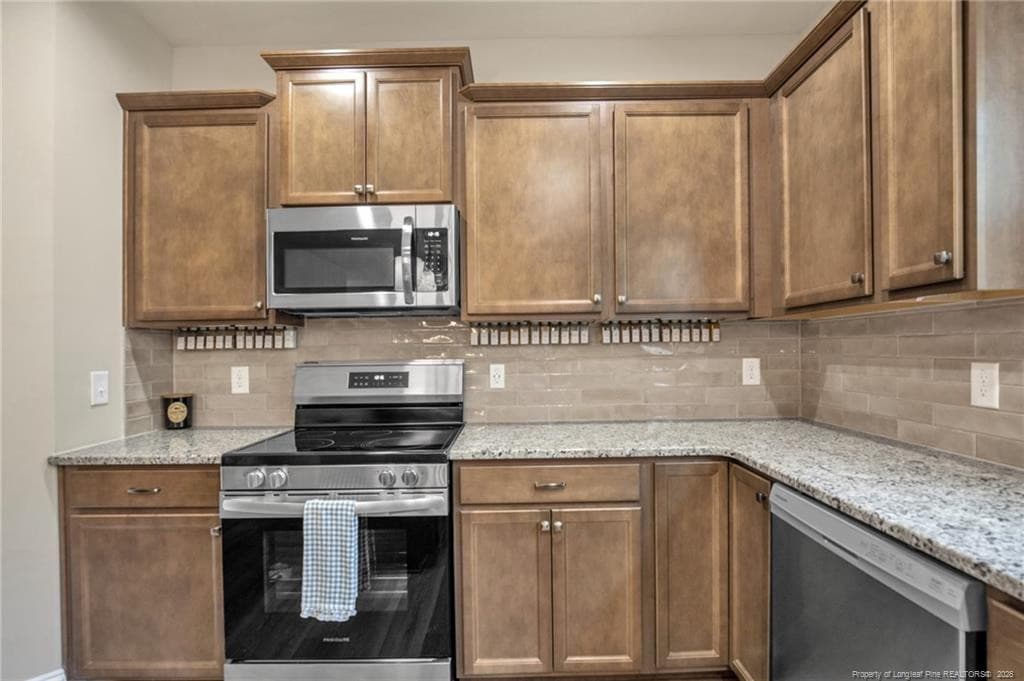 Photo 17 - 814 Twin Leaf Court, Cameron, NC 28326