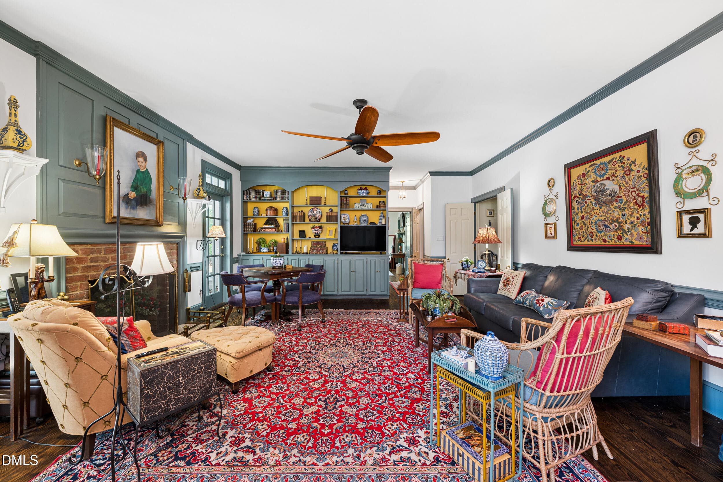 Living Room/Den - 1600 Colony Drive, Tarboro, NC 27886