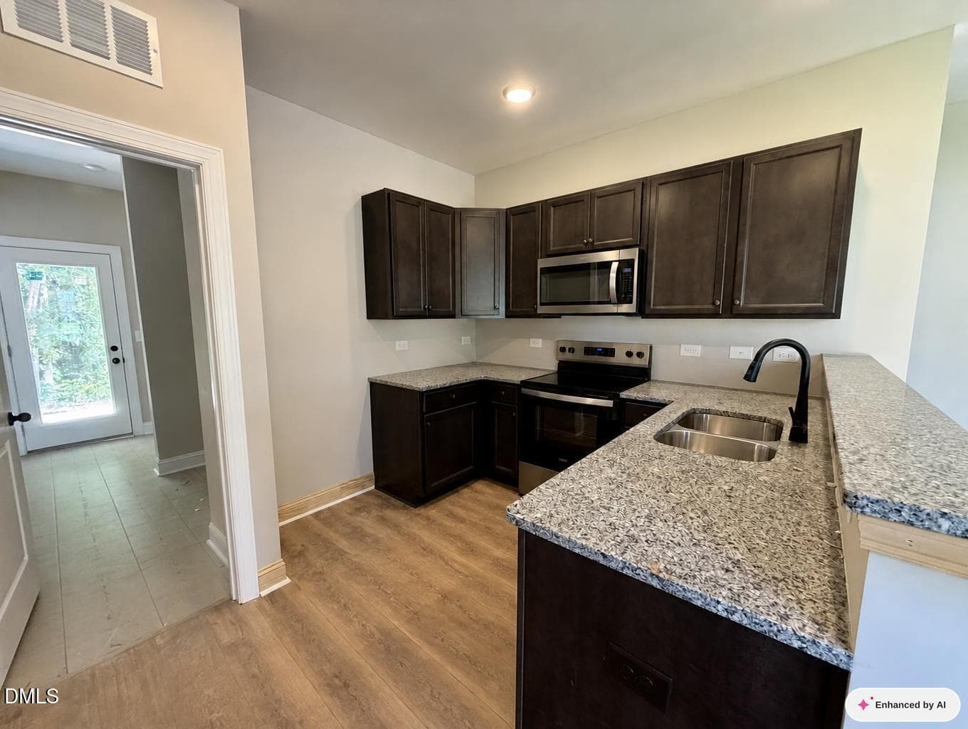 6ab170011d375935f418311d - 1011 E Maplewood Drive A, Benson, NC 27504, Benson