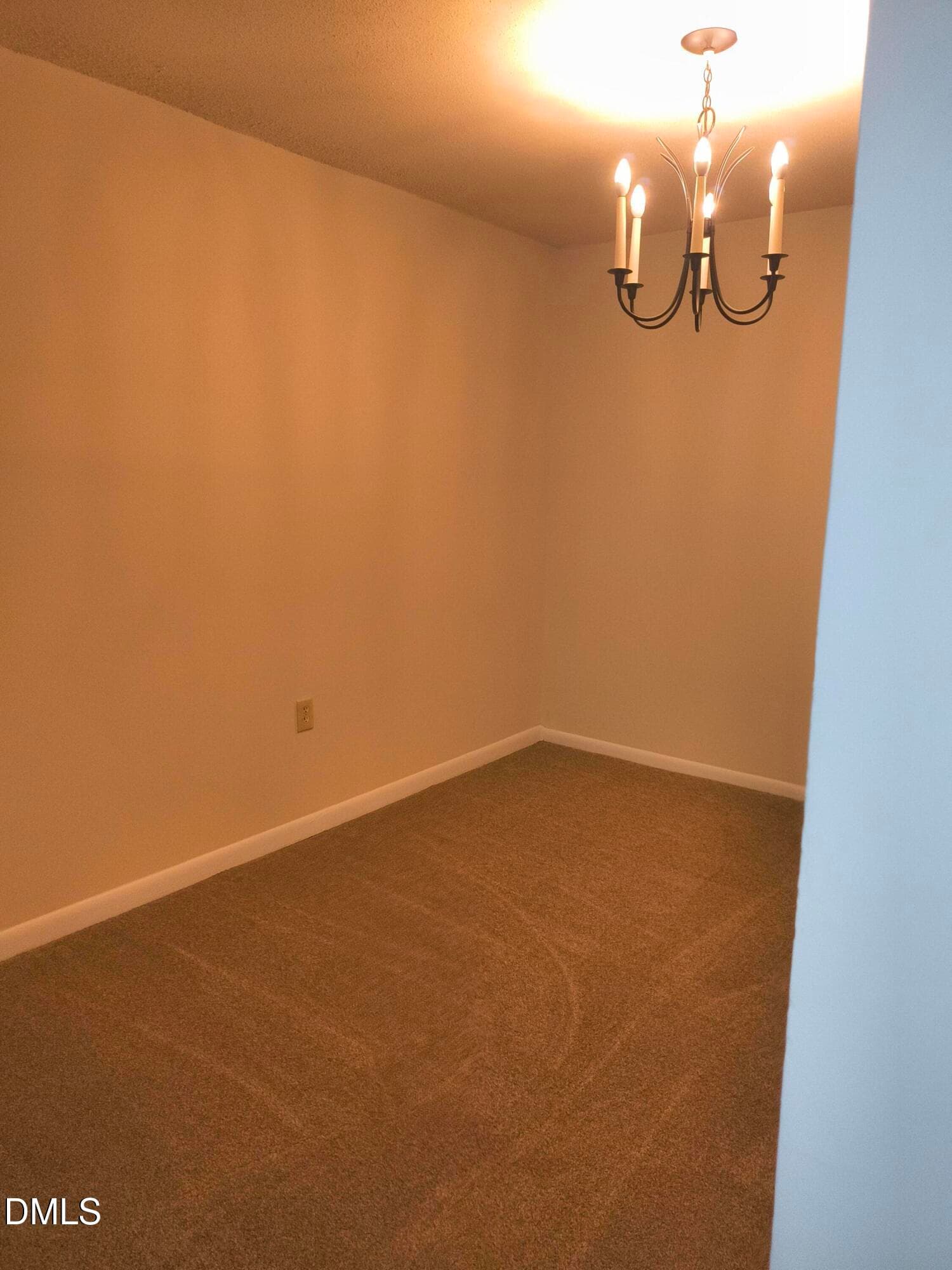 Dinning room - 500 Umstead Drive A302, Chapel Hill, NC 27516, Chapel Hill