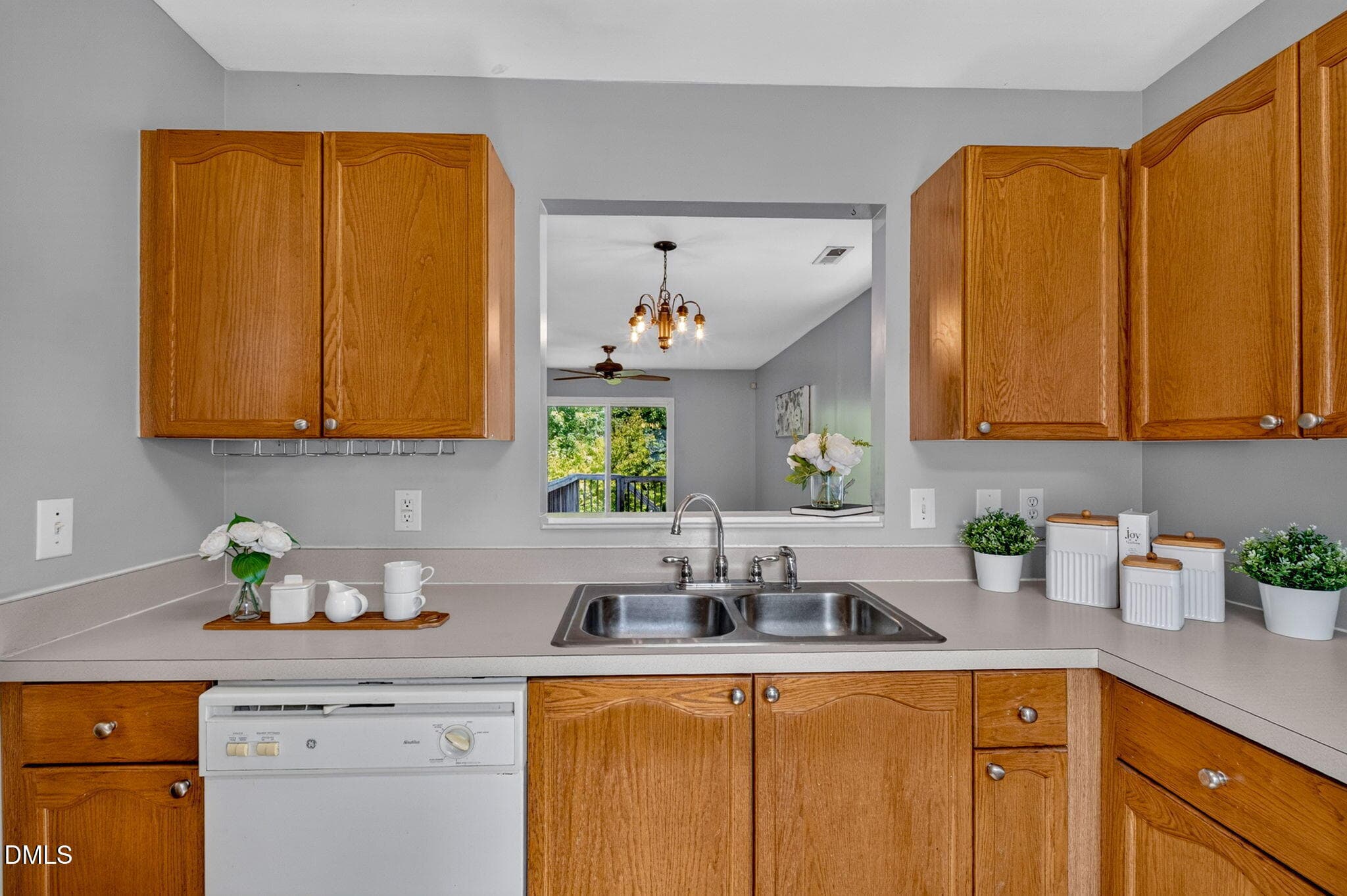 14-web-or-mls-2425 Bay Harbor Dr - 14 - 2425 Bay Harbor Drive, Raleigh, NC 27604