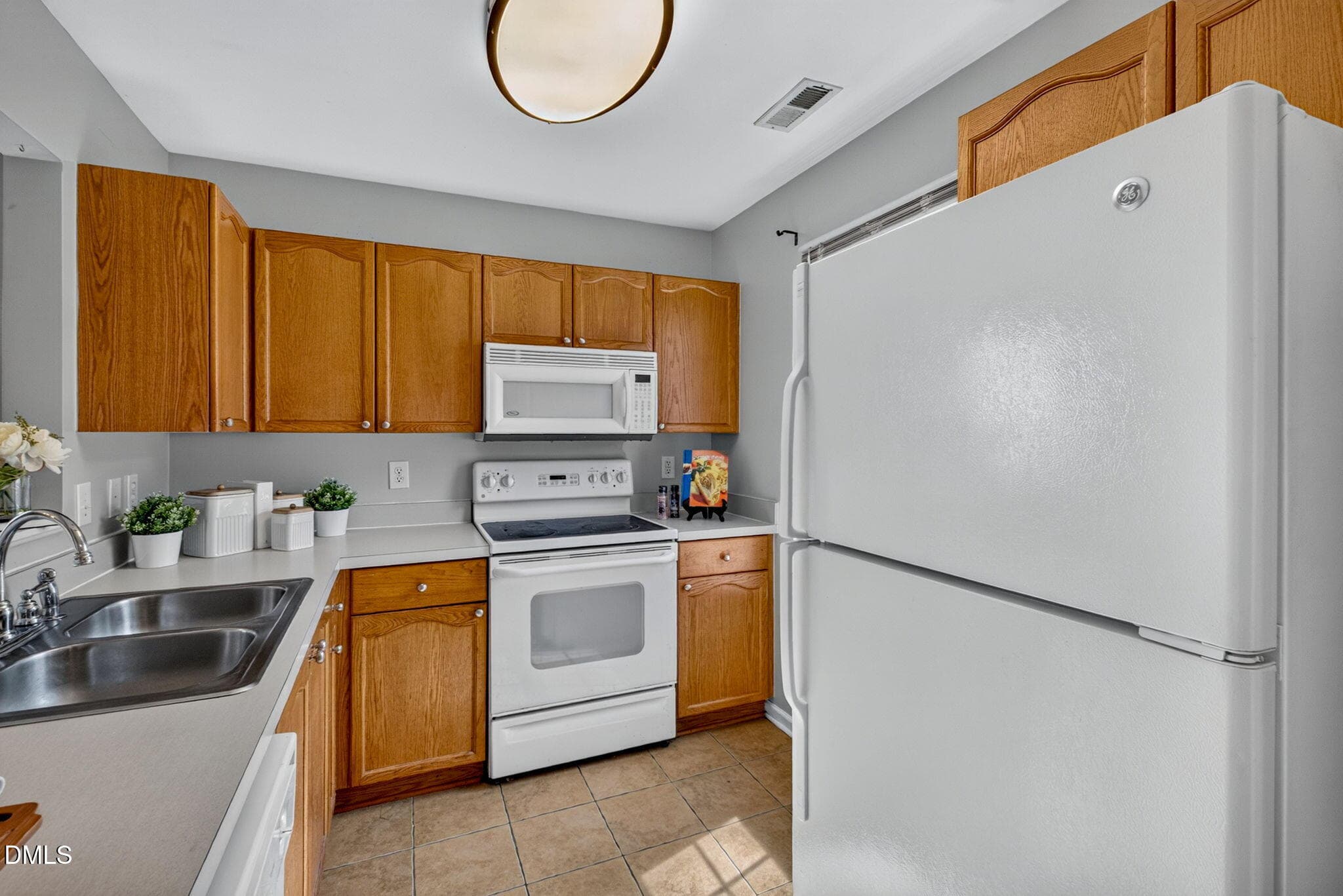 17-web-or-mls-2425 Bay Harbor Dr - 17 - 2425 Bay Harbor Drive, Raleigh, NC 27604