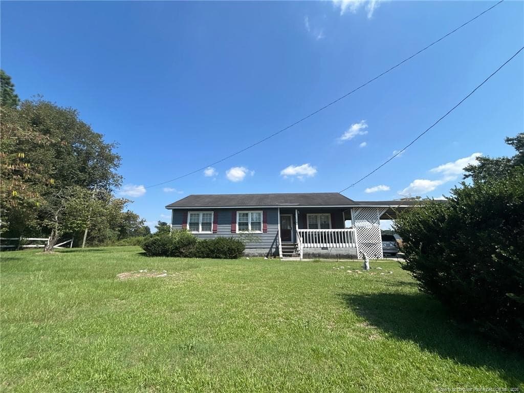 Photo 2 - 178 Sunshine Lane, Clinton, NC 28328