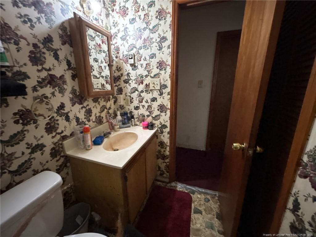 Photo 10 - 178 Sunshine Lane, Clinton, NC 28328