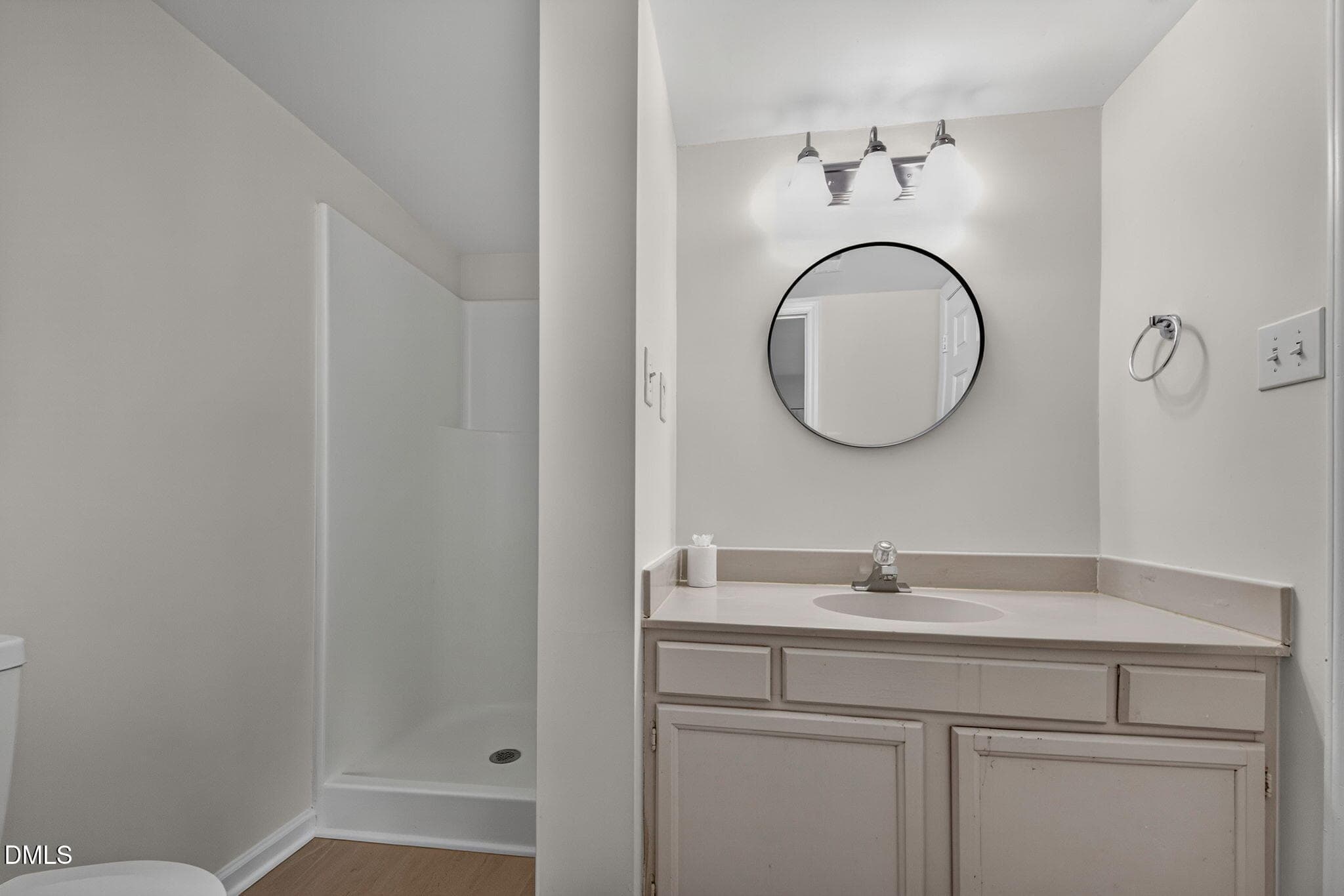34-web-or-mls-4101 Five Oaks Dr - 34 - 4101 Five Oaks Drive 32, Durham, NC 27707