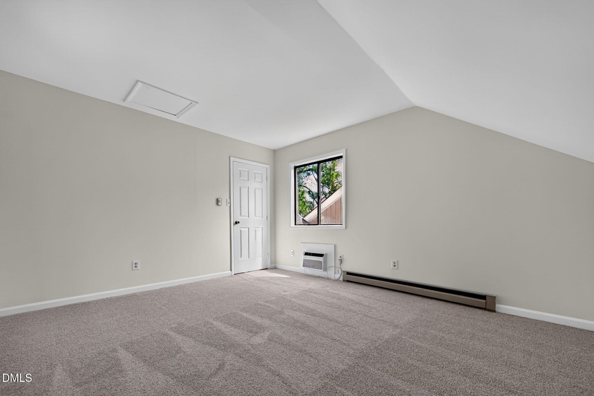 35-web-or-mls-4101 Five Oaks Dr - 35 - 4101 Five Oaks Drive 32, Durham, NC 27707