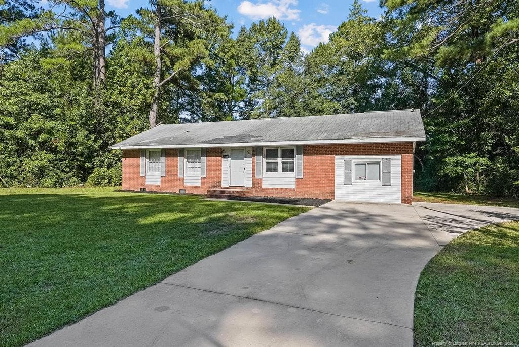 Photo 2 - 3121 Huntley Street, Spring Lake, NC 28390, Spring Lake