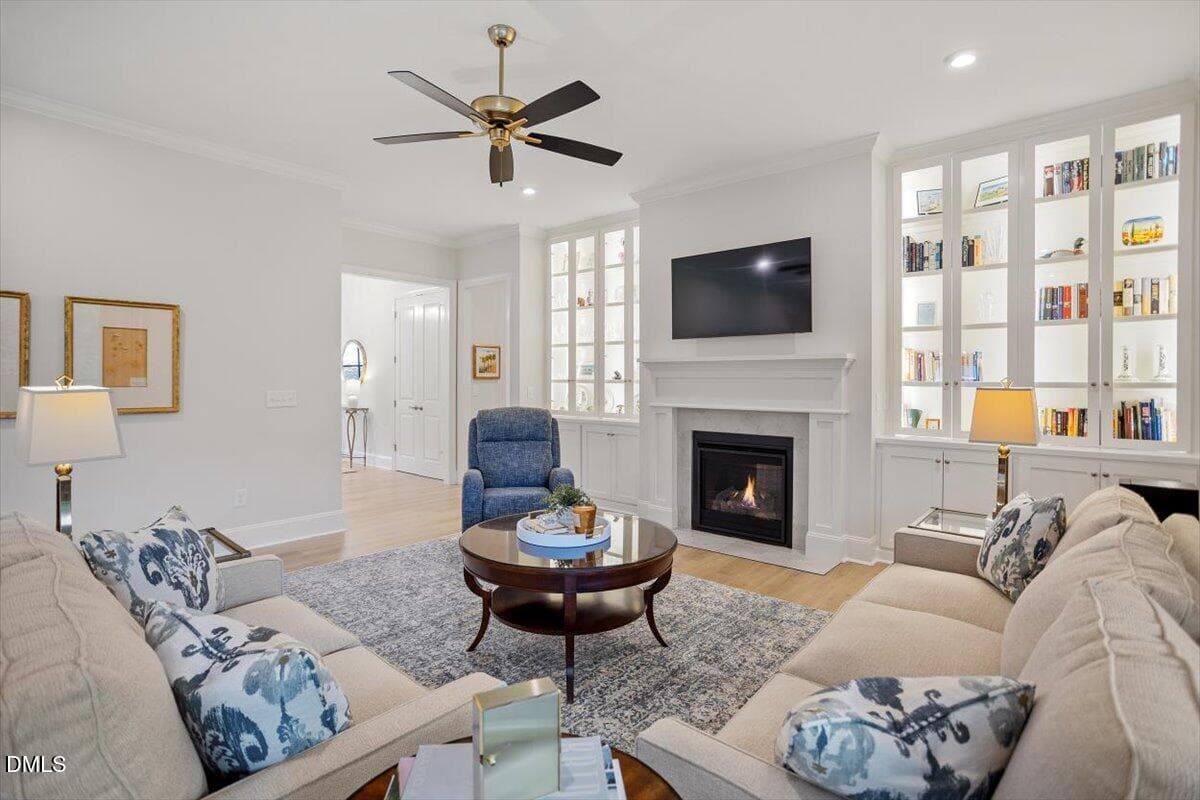 Family Room - 811 Laurelwood Drive, Durham, NC 27705, Durham