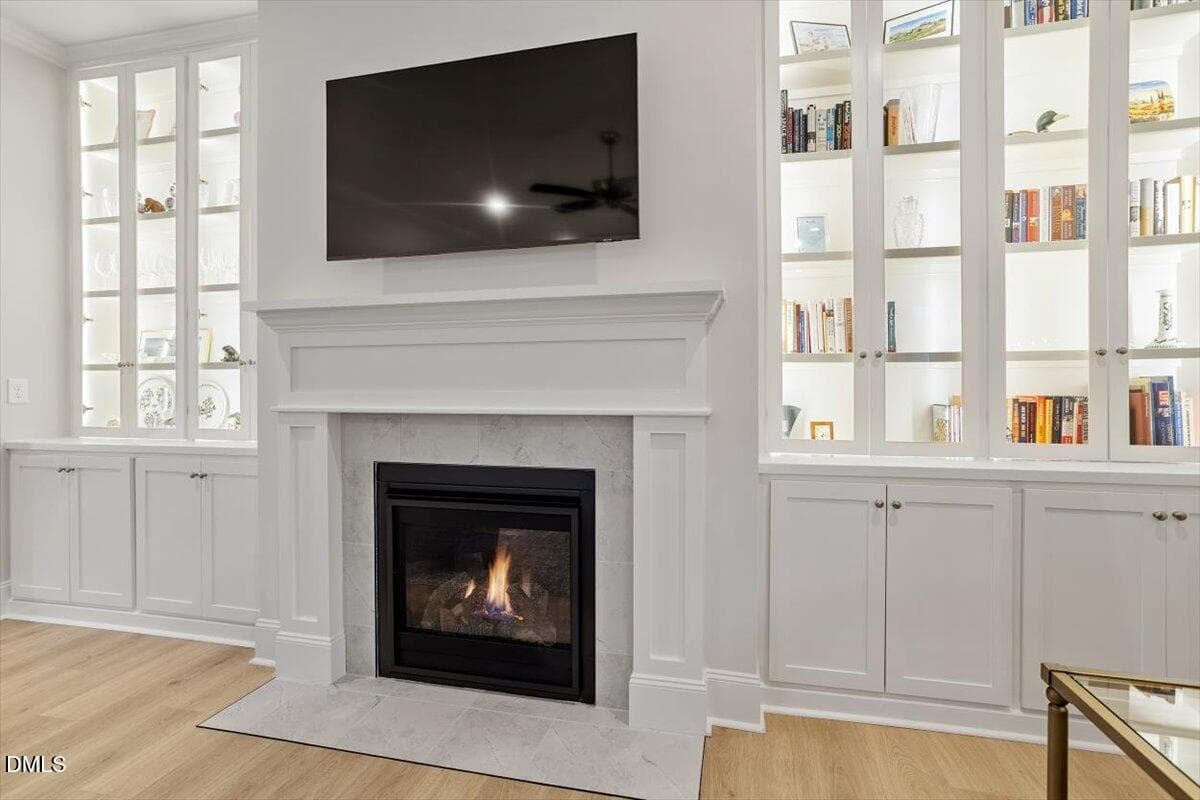 Family Room - 811 Laurelwood Drive, Durham, NC 27705