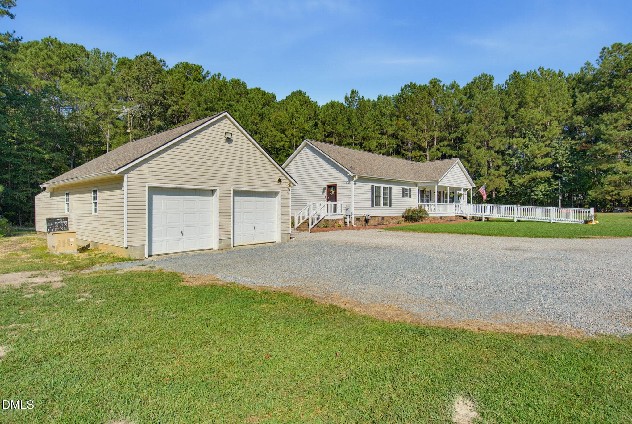 Welcome Home! - 705 Thanksgiving Fire Road, Selma, NC 27576