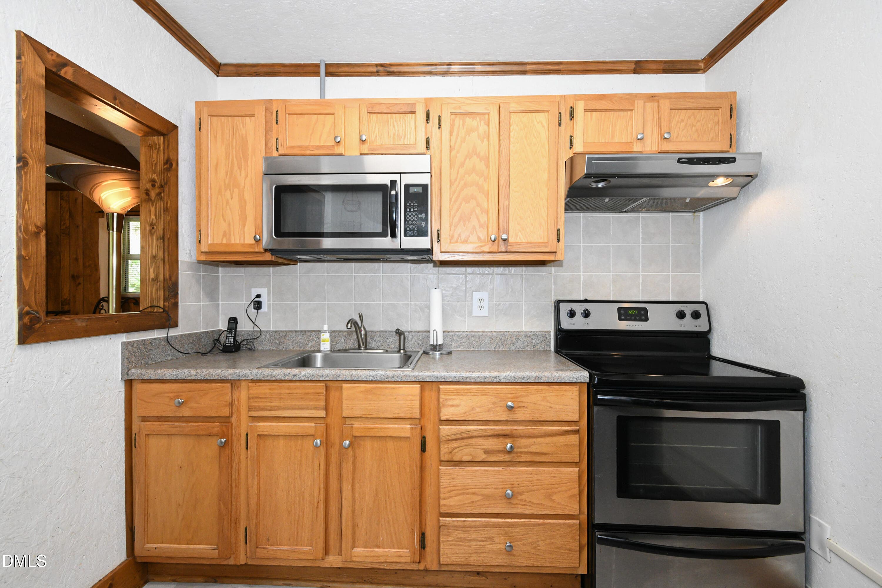 DSC_2411 - 2311 Oakcliffe Drive, Kernersville, NC 27284