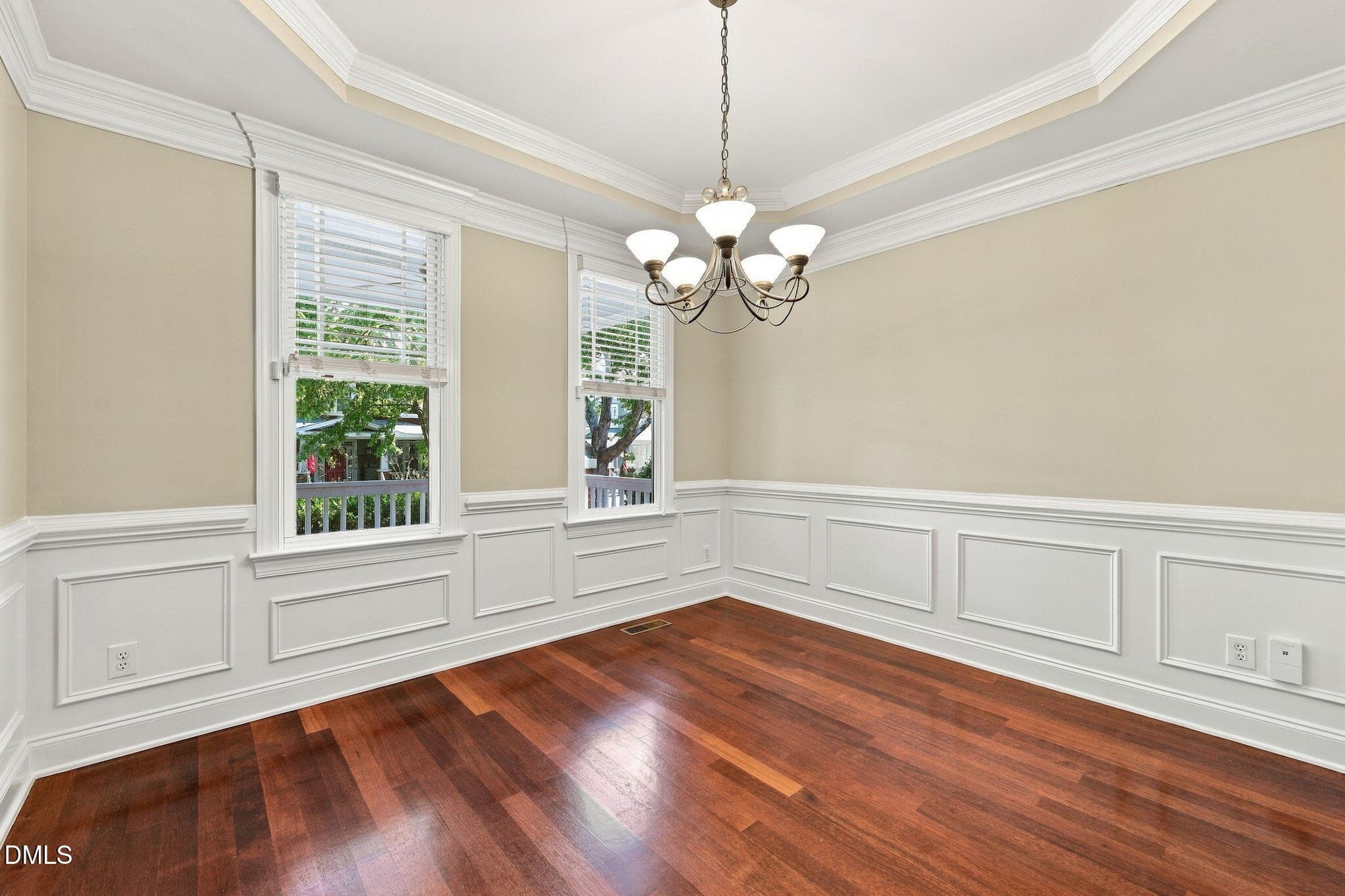 19-web-or-mls-IMG_0105 - 2217 Caramoor Lane, Raleigh, NC 27614