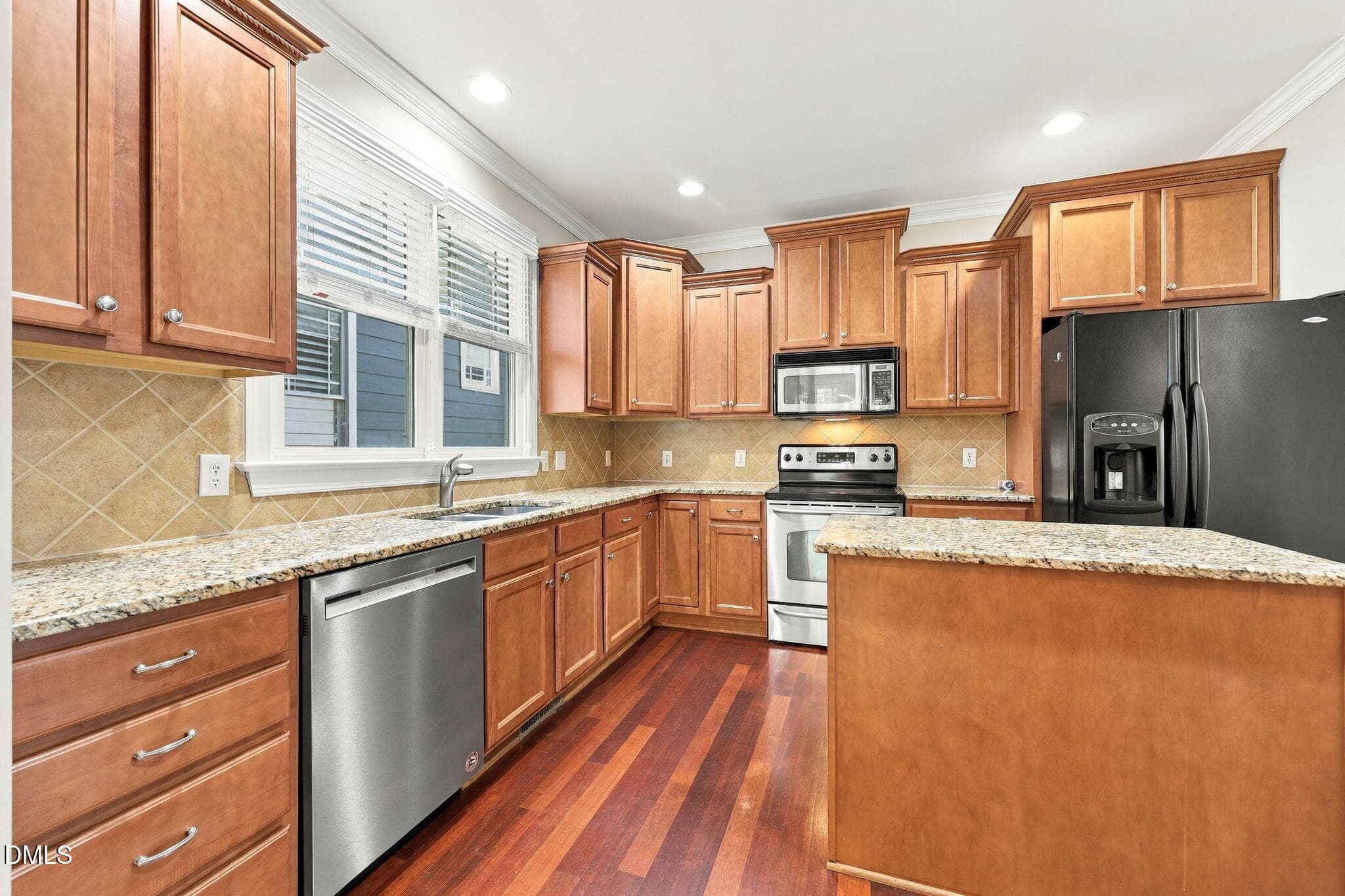 21-web-or-mls-IMG_0111 - 2217 Caramoor Lane, Raleigh, NC 27614