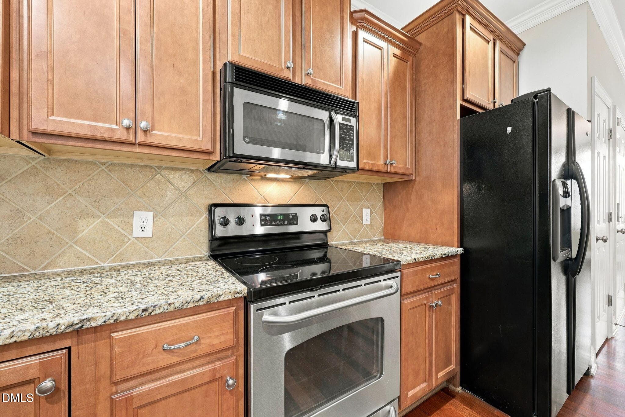23-web-or-mls-IMG_0117 - 2217 Caramoor Lane, Raleigh, NC 27614