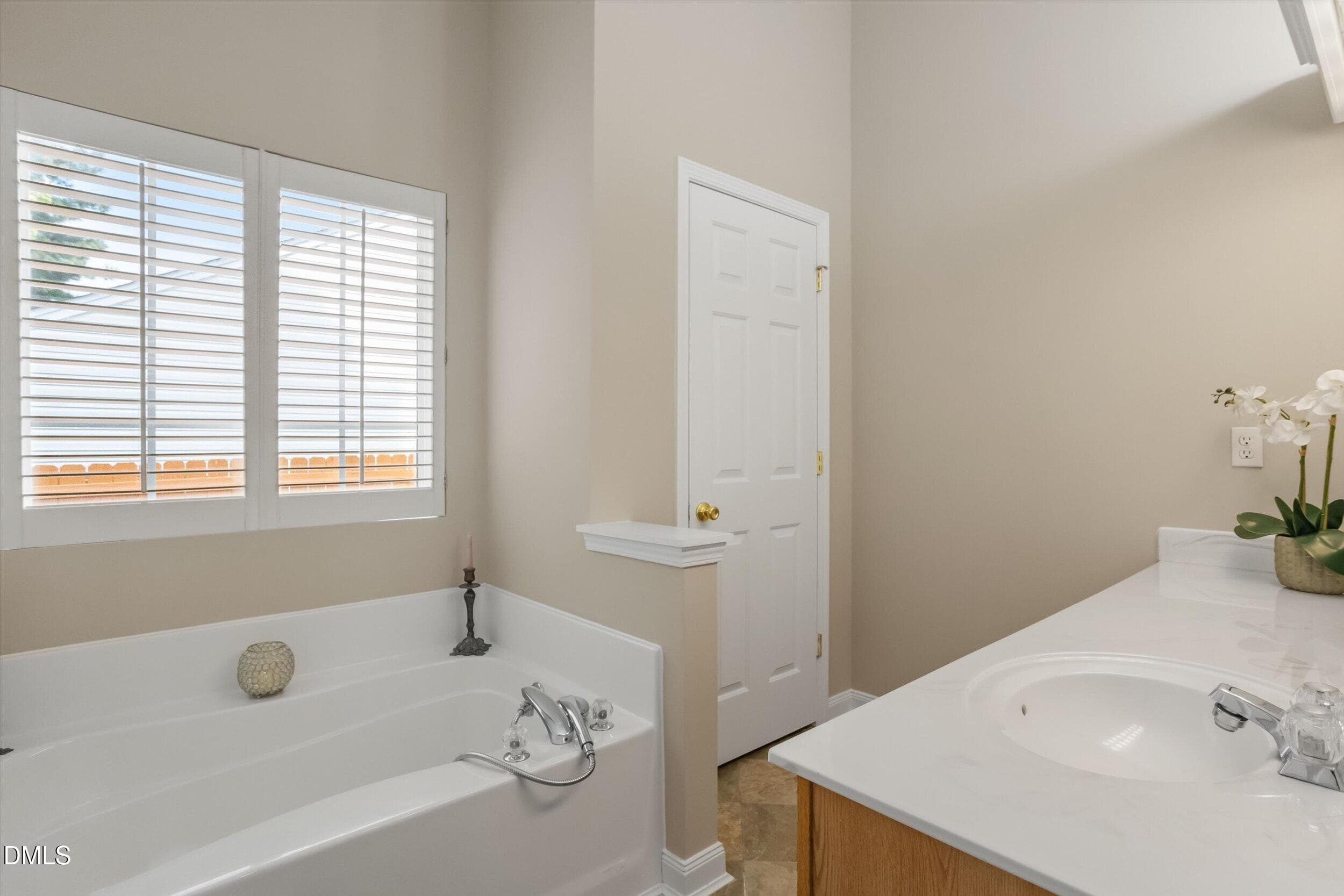 25-5501 Golden Moss Trail [3425777]_0919 - 5501 Golden Moss Trail, Raleigh, NC 27613