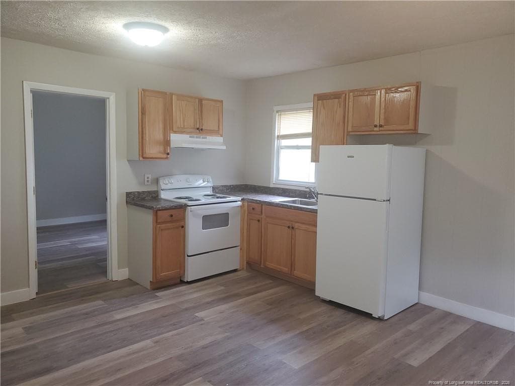 Photo 3 - 105-8 Bogard Circle, Spring Lake, NC 28390
