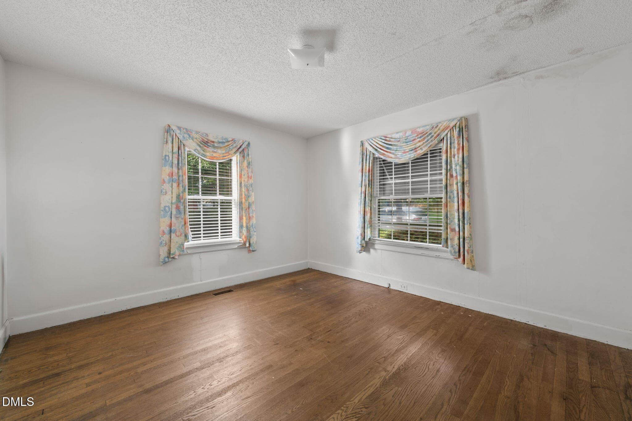 17-web-or-mls-untitled-12 - 1402 Norton Street, Durham, NC 27701