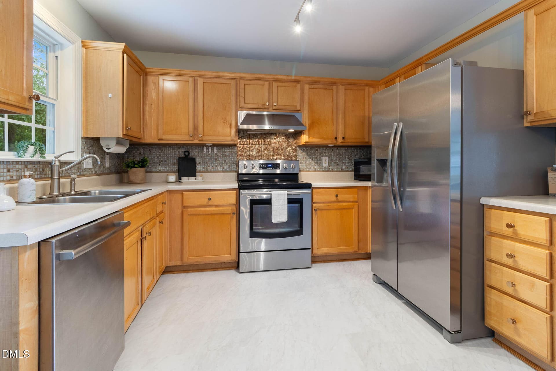 Kitchen - 1513 Solunar Court, Wake Forest, NC 27587