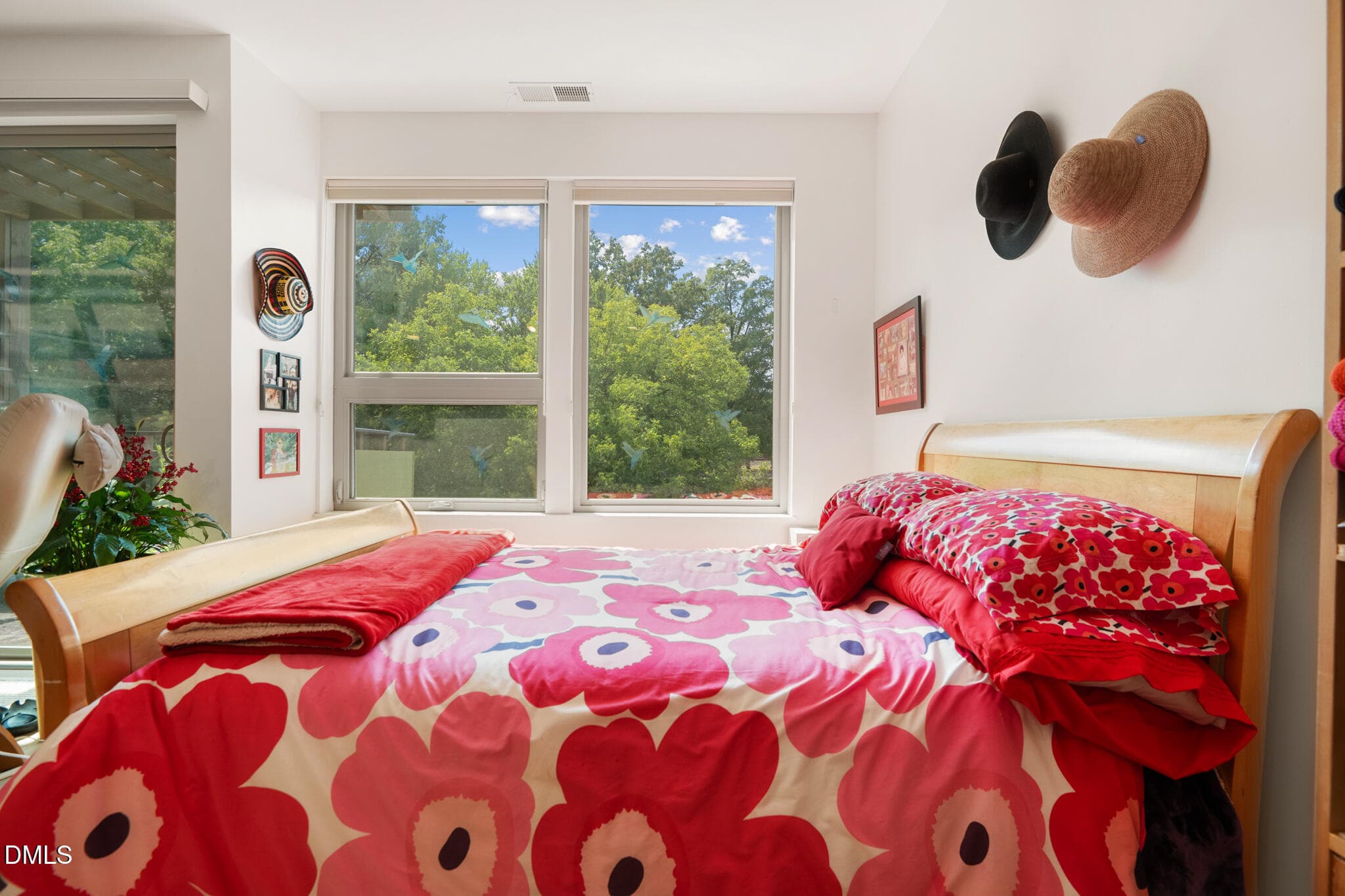 Studio Bedroom - 610 Trent Drive 302, Durham, NC 27705