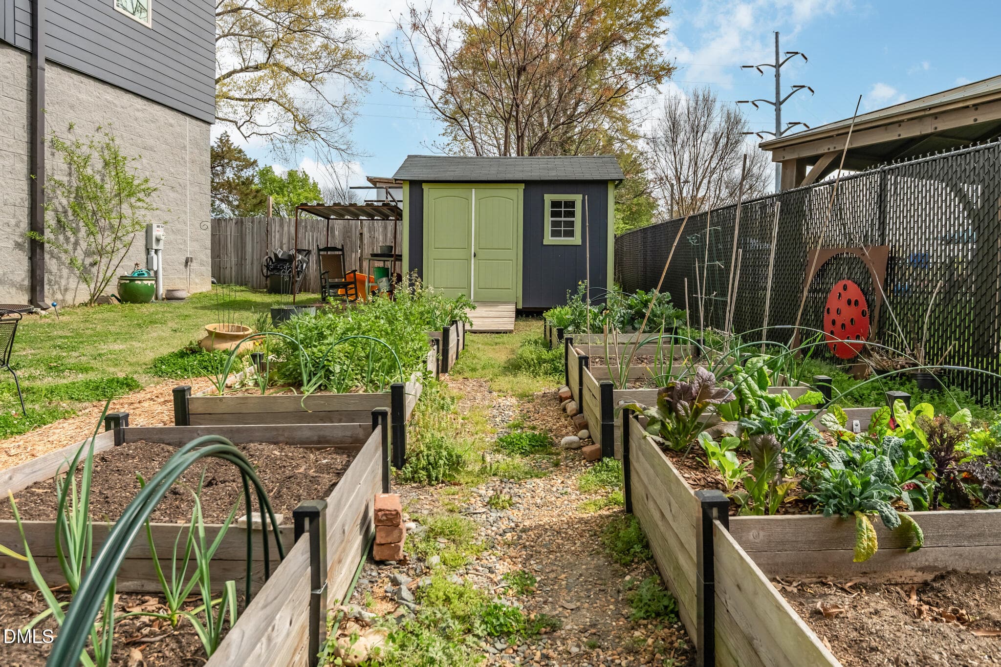 Shared Gardens - 610 Trent Drive 302, Durham, NC 27705