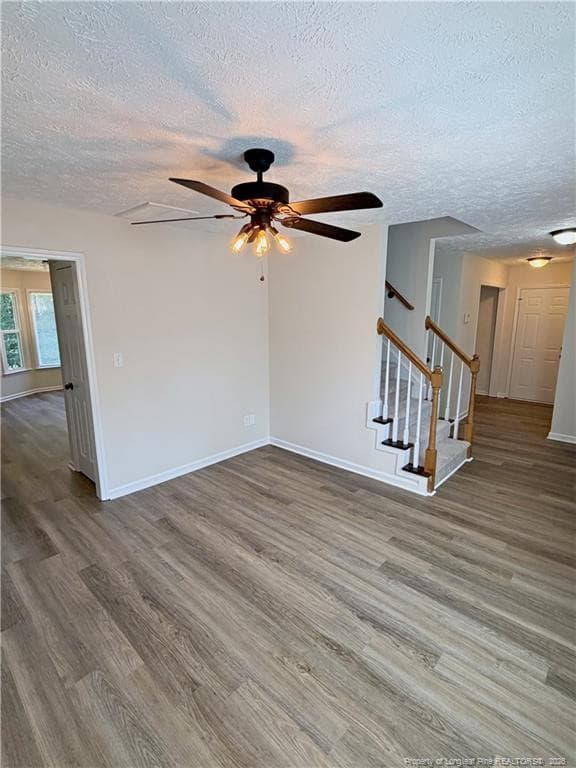 Photo 4 - 198 Oakbluff Drive, Raeford, NC 28376