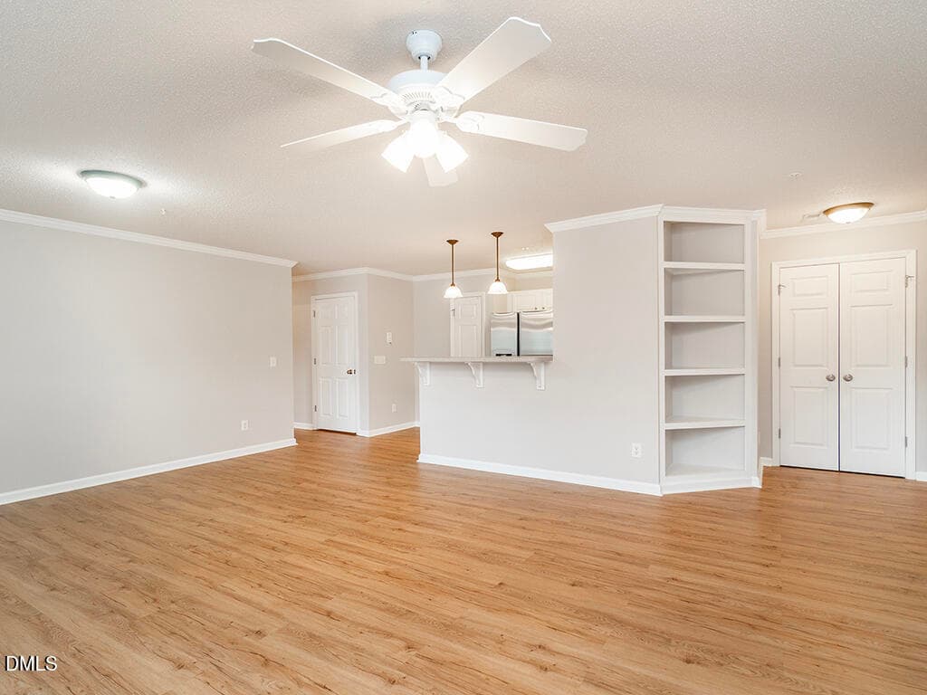 06 3479-2A_ForestdaleDr Living1_MLS - 3479 Forestdale Drive Apt 2a, Burlington, NC 27215
