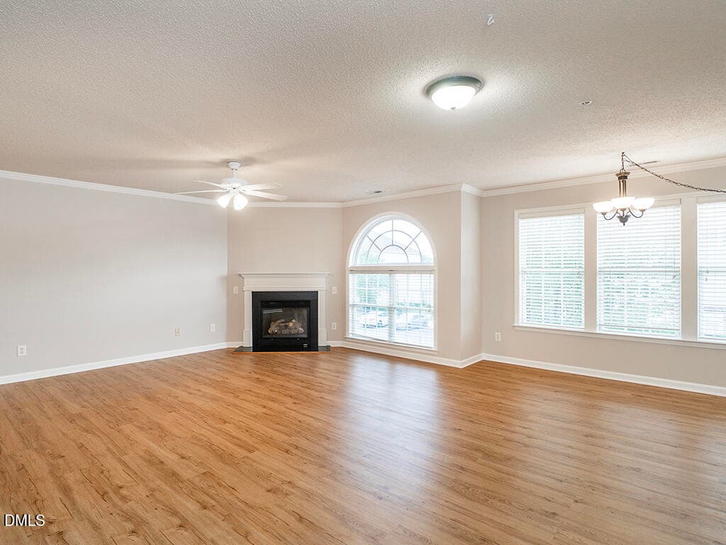 13 3479-2A_ForestdaleDr LivingDining2_ML - 3479 Forestdale Drive Apt 2a, Burlington, NC 27215