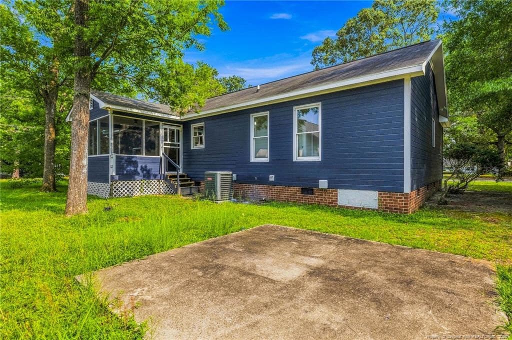 Photo 7 - 302 W 6th Avenue, Raeford, NC 28376, Raeford