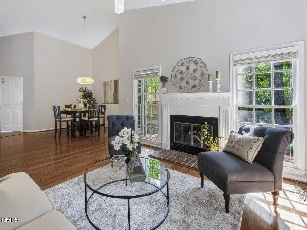 17-Living Room - 7 Kings Mount Court, Durham, NC 27713